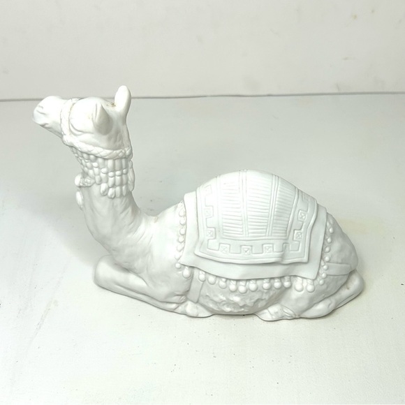 Vintage Avon Manger Nativity Camel Figurine - Picture 2 of 11